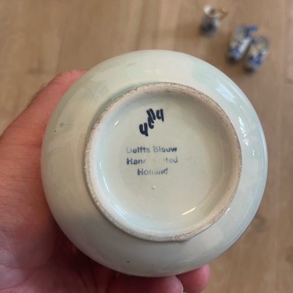 Delfts Blauw Handpainted Holland Porcelain Set - Picture 10 of 12